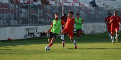 Tepede oynanan maç Gönyeli'nin: 2-0