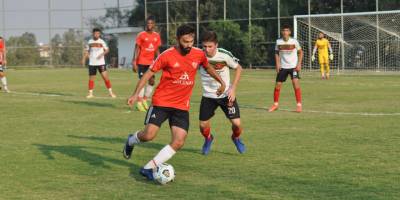 Tepede gol sesi çıkmadı