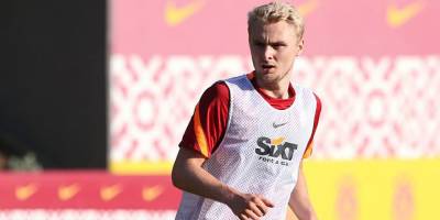 Galatasaray Nelsson'un lisansını çıkardı