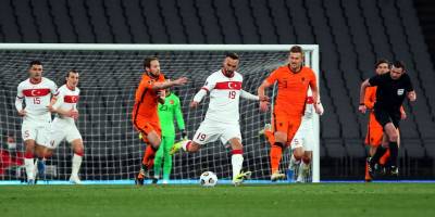 Türkiye, Hollanda deplasmanında