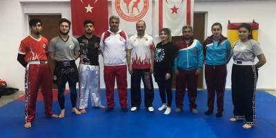 Kickboksta gelişim semineri yapılıyor