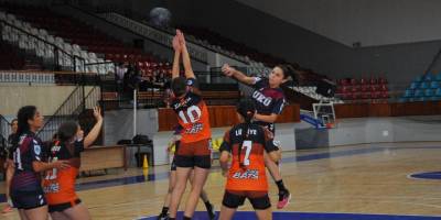 Sezonun ilk galibiyetleri UKÜ ve Şahlan’dan