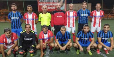 Dairelerde son maçlar oynanıyor