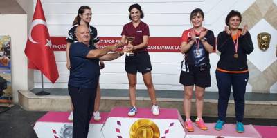 Hurey Cambaz’dan İstanbul’da üç kupa