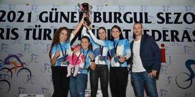 Bisikletin şampiyonları ödüllerini aldı