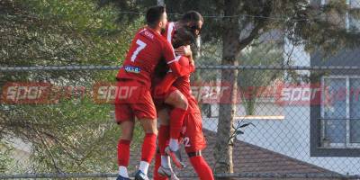 Gönyeli zirveyi bırakmıyor