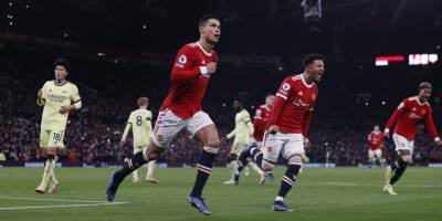 Bir kez daha futbol tarihine geçti