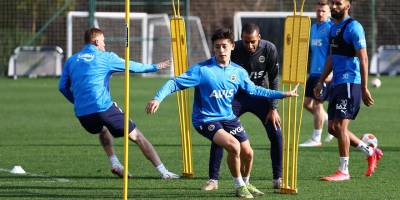 Fenerbahçe’de gençlere yeni sözleşme