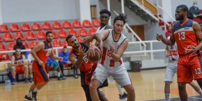 GAÜ’den ikide iki: 77-49