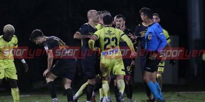 Ocak hakem kararlarına tepkili