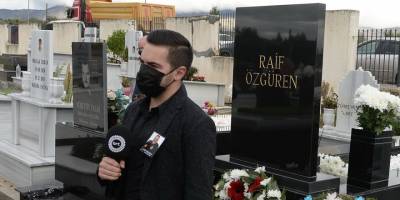 Özgüren kabri başında anıldı