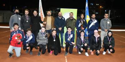 16 Yaş Altı Tenis Ligi şampiyonu GMBTK