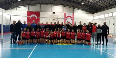 Voleybolda GAÜ ile Ukrayna buluşması