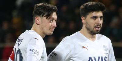 Mesut Özil ve Ozan Tufan kadro dışı