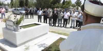 Omaç Başat kabri başında anıldı