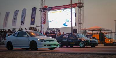 Hashtag Performance Drag Yarışı nefes kesti