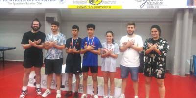 Masa tenisinde İleri ve Özbay şampiyon