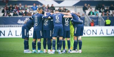 Fransa’nın köklü kulübü 3. Lig’e düşürüldü