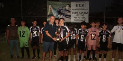 Onur Kandili anısına oynadılar