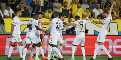 Beşiktaş liderliğini sürdürdü