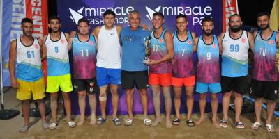 Esentepe’de plaj hentbolu heyecanı yaşandı