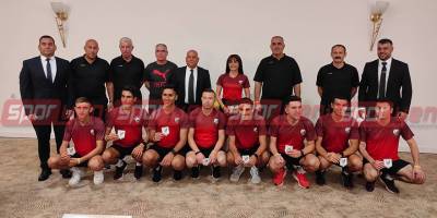 Hakemler bilgilerini güncelliyor