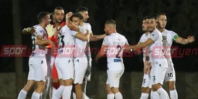 Açılış son şampiyondan: 2-3