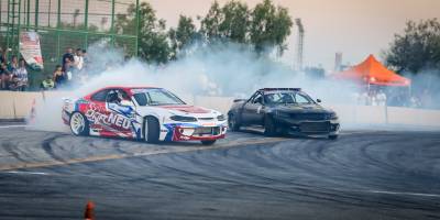 Açılış yarışı nefes kesti