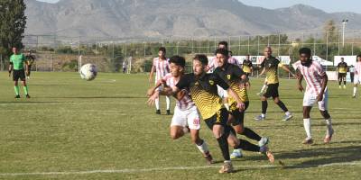 Gönyeli’nin ilk galibiyeti Tepe’de: 2-0