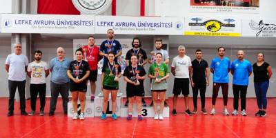 Büyüklerde Eser ve Elif şampiyon