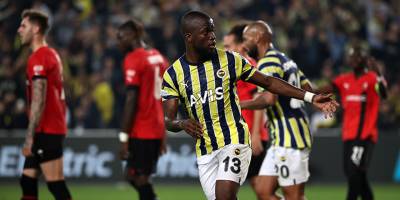 Fenerbahçe geri döndü, liderliği bırakmadı
