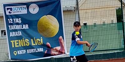 12 Yaş Tenis Ligi başladı
