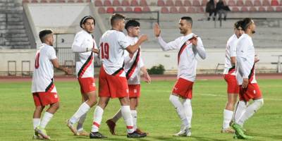 Formalar ilk kez resmi maçta giyildi