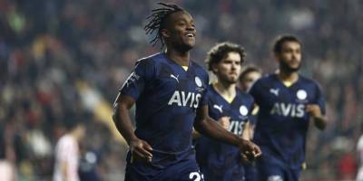 Fenerbahçe geriden gelerek kazandı