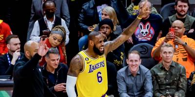 LeBron James, NBA tarihine geçti