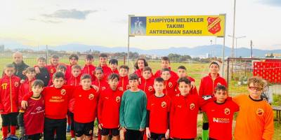 ‘Melekler Takımı’nın adı antrenman sahasına verildi