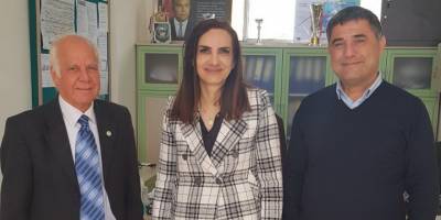 Güreşseverler Derneği’den Dikmen İlkokulu’na kitap bağışı