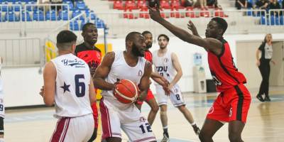 YDÜ’den kritik galibiyet: 69-64