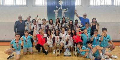 Ortaokul hentbolda şampiyonlar belirlendi