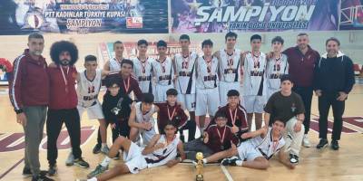 U15’in şampiyonu YDÜ