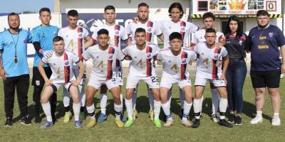 Şampiyonluk Yeniboğaziçi gençlerinin