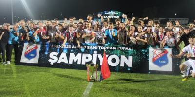 Topcan Kupası Yeniboğaziçi’nin