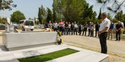 Omaç Başat kabri başında anıldı