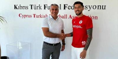 Hamitköy, Mahmut’a resmi imzayı attırdı