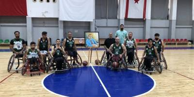 Mustafa Çelik için oynadılar