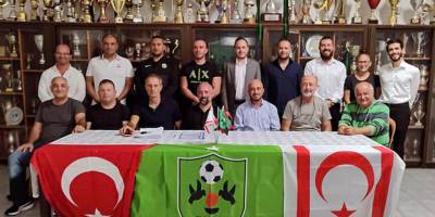 Küçük Kaymaklı'da yeni başkan Münür Özler