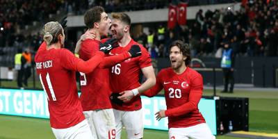 Türkiye liderlik için Galler deplasmanında