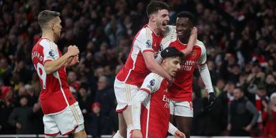 Premier Lig'de Arsenal yeniden zirvede