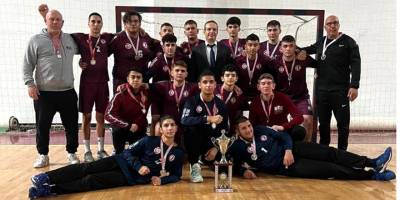 YDK hentbolda şampiyon