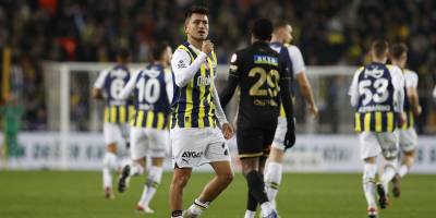 Fenerbahçe liderliğini sürdürdü